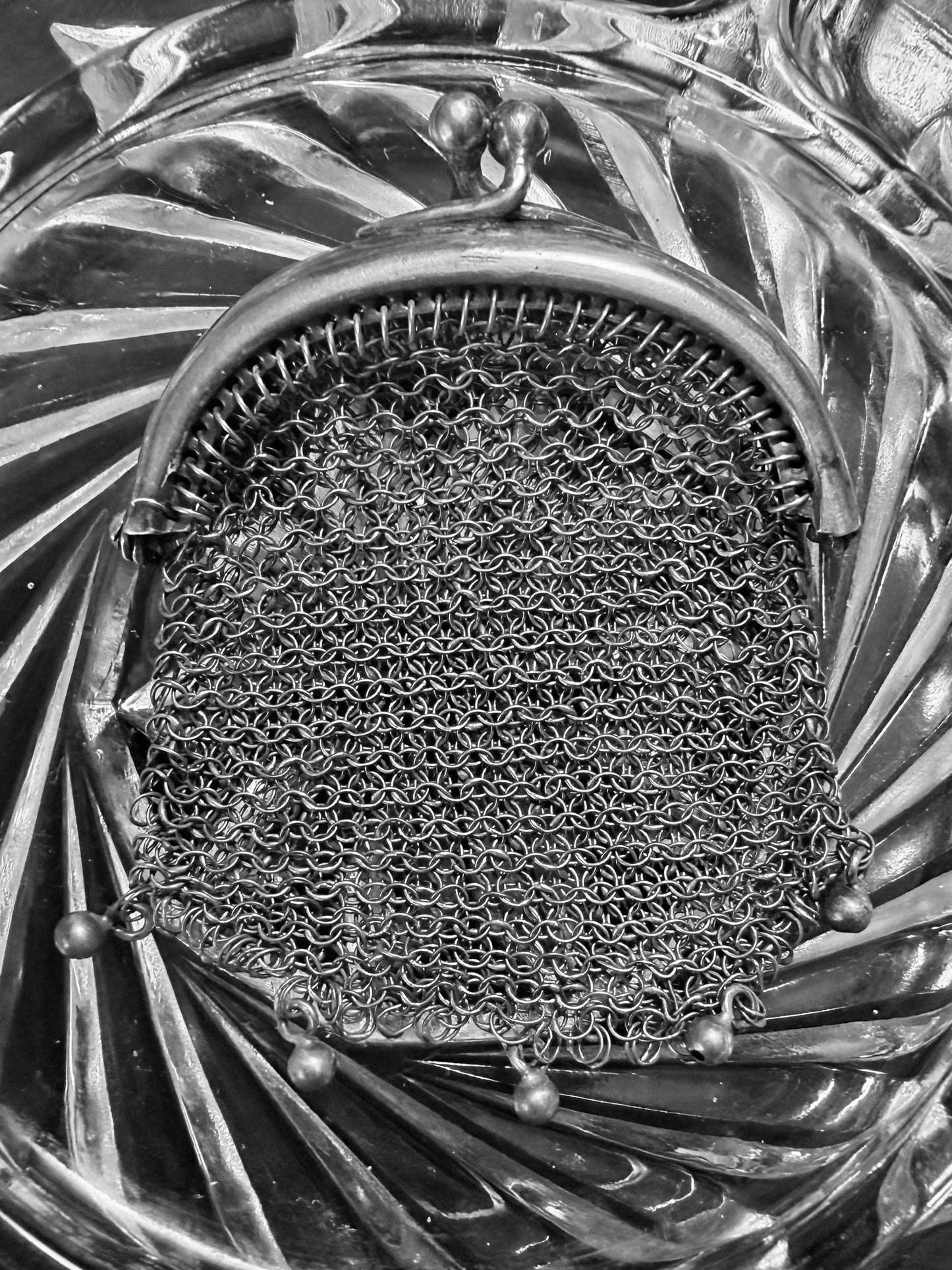 Antique Chainmail Coin Purse – Paris